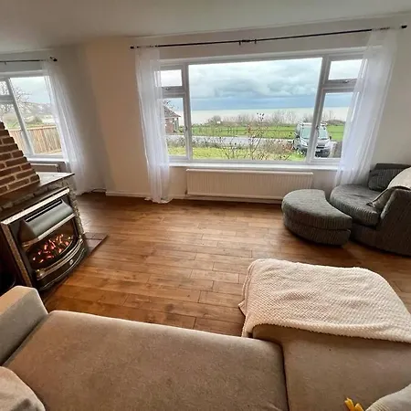 Romantic 4 Bedroom Seafront Nature Cottage Folkestone Exterior photo