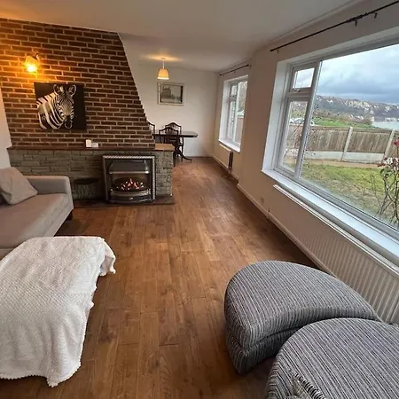 Romantic 4 Bedroom Seafront Nature Cottage Folkestone Exterior photo
