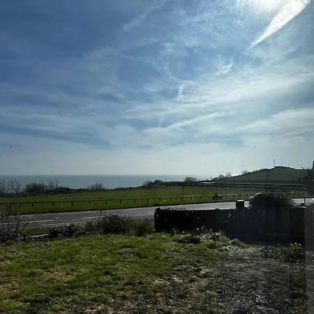 Romantic 4 Bedroom Seafront Nature Cottage Folkestone Exterior photo
