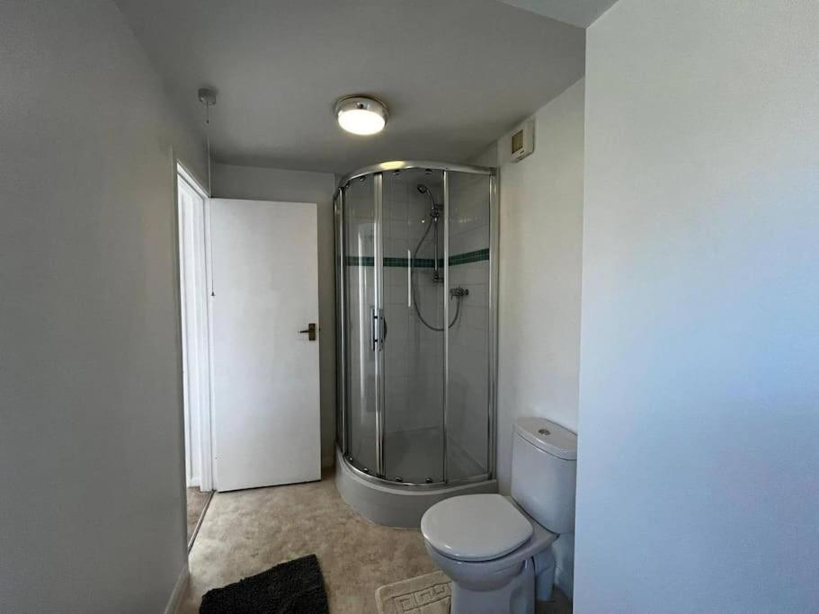 Romantic 4 Bedroom Seafront Nature *