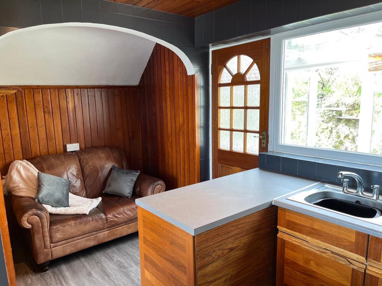 Romantic 4 Bedroom Seafront Nature Folkestone